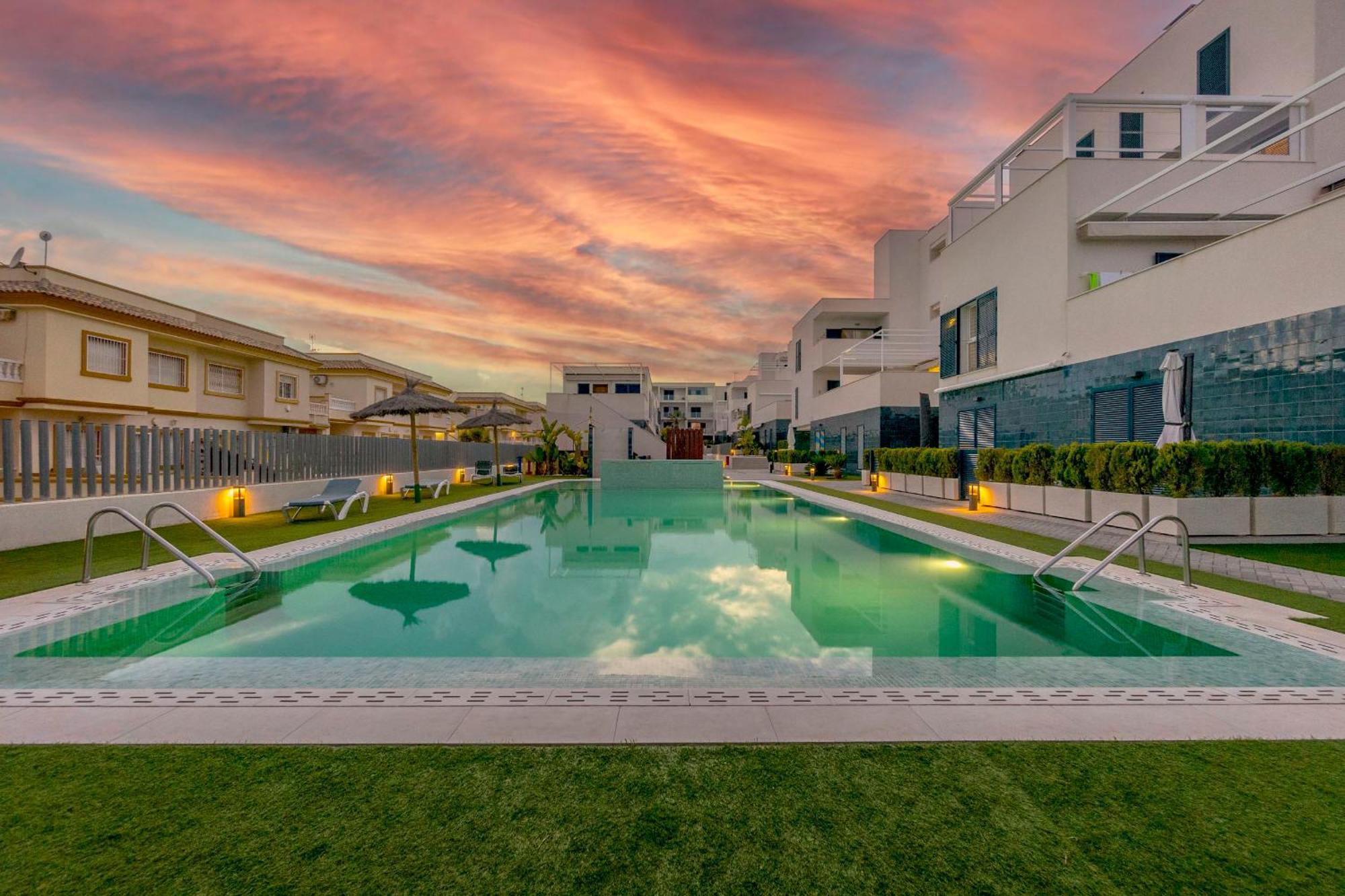 Turquesa Del Mar - Sun & Beach & Golf & Bike - Large Terrace Ground-Floor Spanish Apartment Dehesa de Campoamor  Exteriör bild
